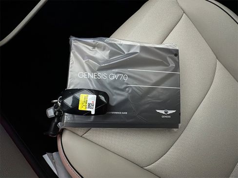 New 2026 Genesis GV70 2.5T Advanced image 28