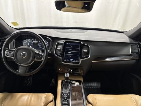 Used 2017 Volvo XC90 T6 Momentum w/ Vision Package AWD/4WD image 15