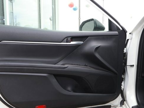 Used 2024 Toyota Camry LE image 21