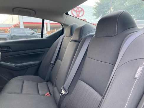 Used 2025 Nissan Altima 2.5 SV FWD image 10