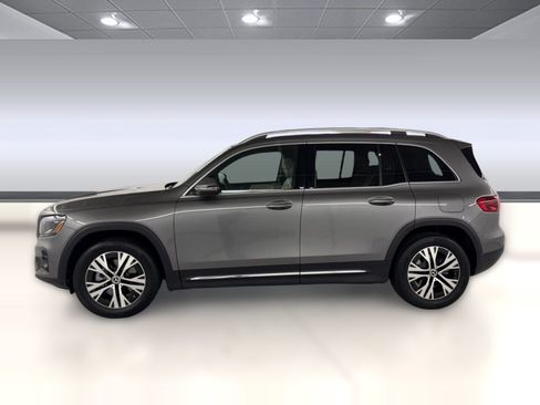 Certified 2026 Mercedes-Benz GLB 250 image 2