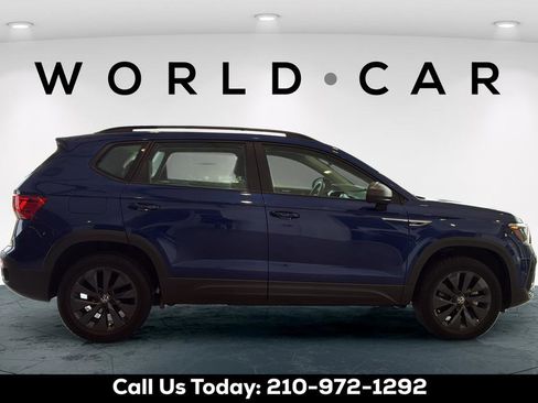 Used 2024 Volkswagen Taos S FWD image 15