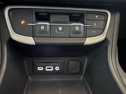 Used 2022 GMC Terrain SLT image 71