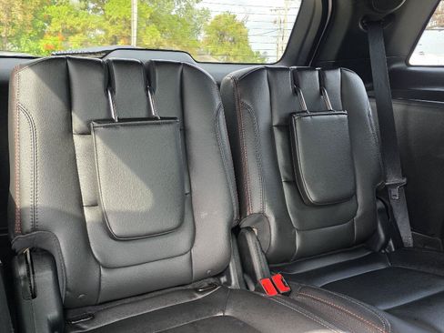 Used 2018 Ford Explorer Sport w/ Equipment Group 401A AWD/4WD image 36