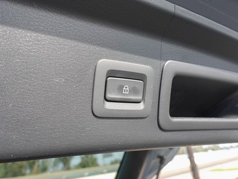 Certified 2025 MAZDA CX-30 AWD 2.5 S w/ Preferred Package image 24