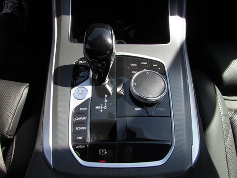 Used 2023 BMW X5 xDrive40i w/ Premium Package image 25