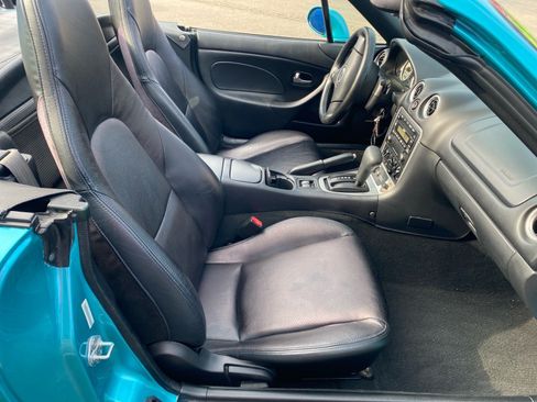 Used 2003 MAZDA MX-5 Miata RWD image 18