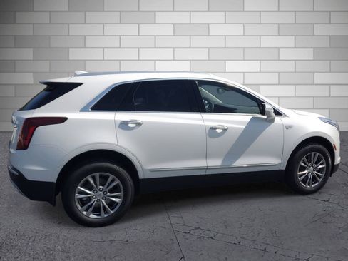 Certified 2023 Cadillac XT5 Premium Luxury w/ LPO, Floor Liner Package FWD image 6