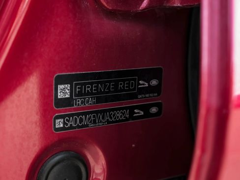 Used 2018 Jaguar F-PACE S image 62