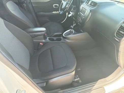 Used 2017 Kia Soul + w/ Designer's Package FWD image 13