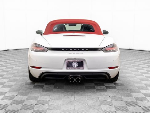 Used 2019 Porsche 718 Boxster image 10
