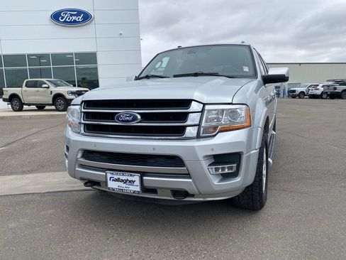 Used 2017 Ford Expedition Limited image 16