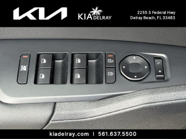 Used 2026 Kia Sportage EX w/ EX Panorama Roof Package FWD image 16