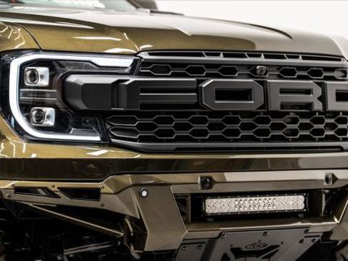 Used 2025 Ford Ranger Raptor image 28