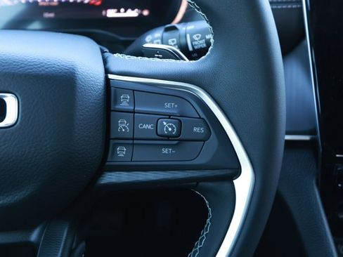 New 2025 Jeep Grand Cherokee Laredo X image 14