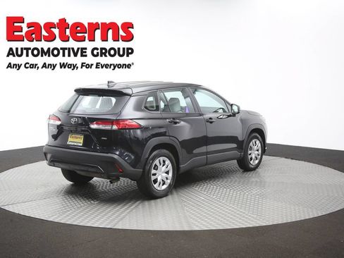 Used 2024 Toyota Corolla Cross L AWD/4WD image 39