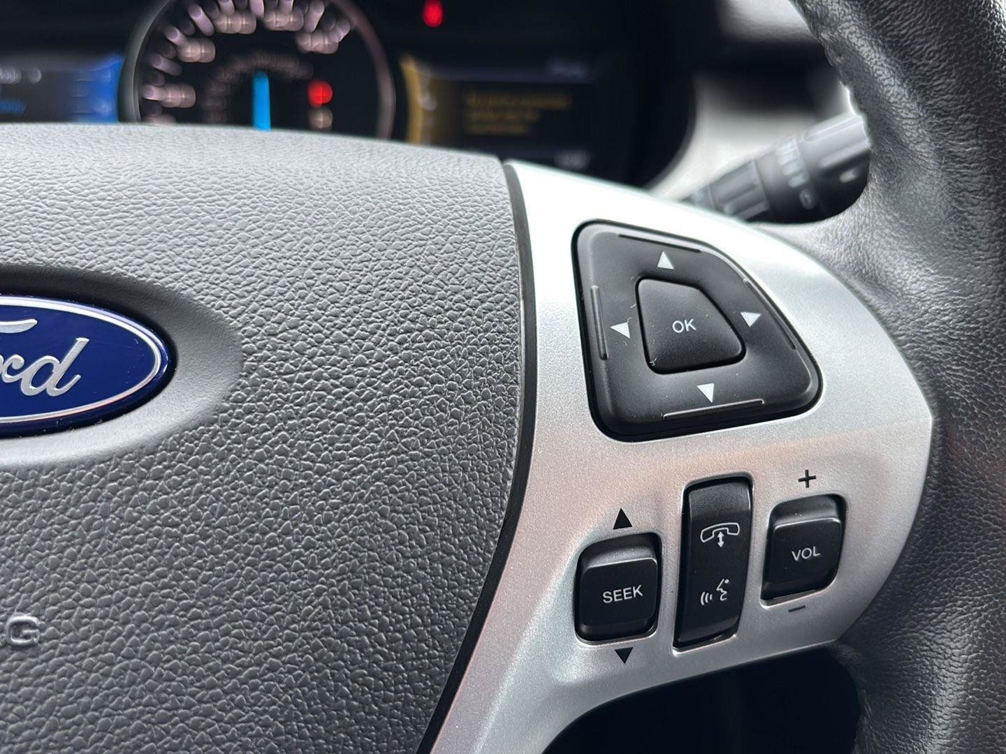 Used 2013 Ford Edge SEL FWD image 19