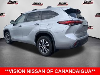 Used 2023 Toyota Highlander XLE AWD/4WD video 2