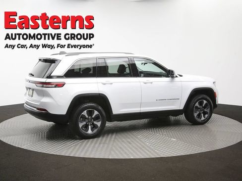 Used 2022 Jeep Grand Cherokee Limited 4xe w/ Luxury Tech Group II AWD/4WD image 46