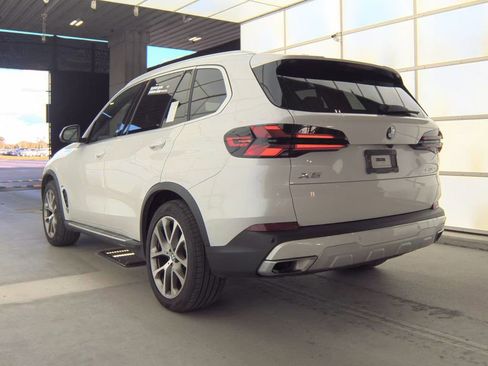 Used 2024 BMW X5 sDrive40i image 6