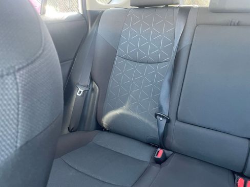 Used 2025 Toyota RAV4 XLE image 41