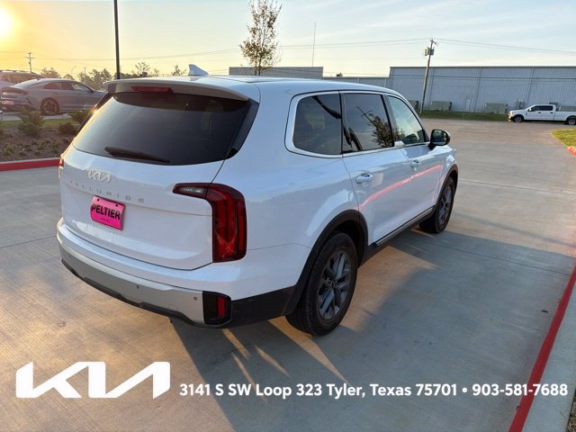 Certified 2024 Kia Telluride LX FWD image 11