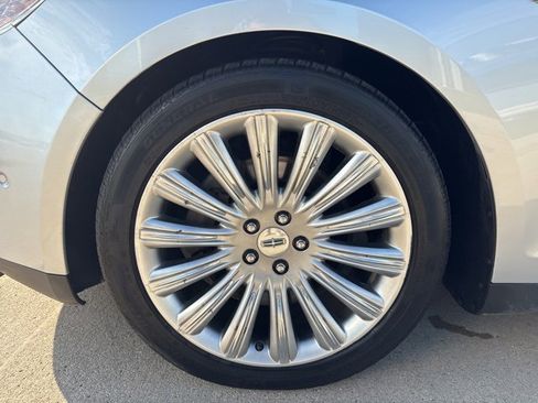 Used 2013 Lincoln MKS AWD image 11