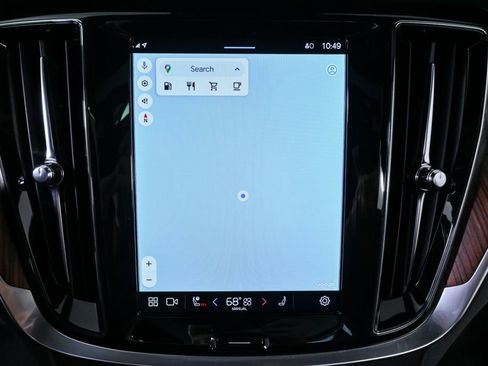 Used 2025 Volvo V60 B5 Cross Country Plus image 16