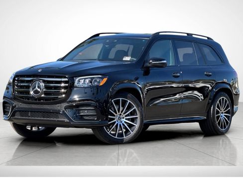 New 2025 Mercedes-Benz GLS 450 4MATIC image 2