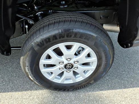 New 2026 Toyota Tacoma SR5 AWD/4WD image 8