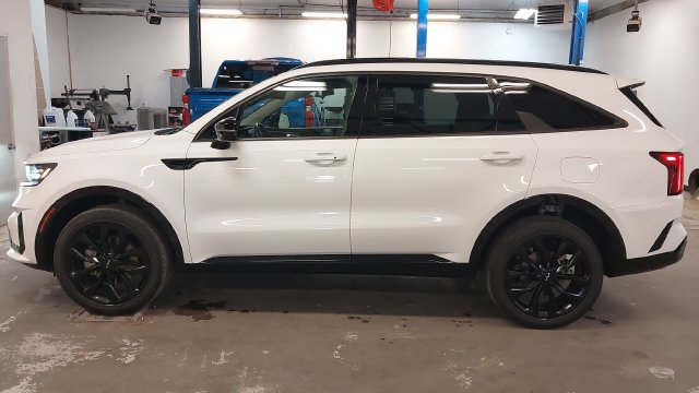 Used 2023 Kia Sorento SX AWD/4WD image 40