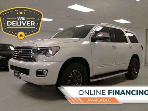 Used 2020 Toyota Sequoia Platinum image 1