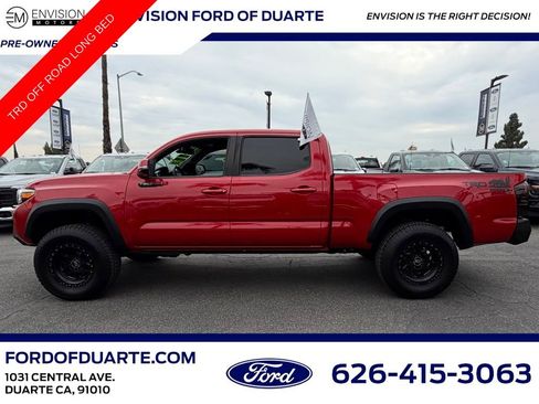 Used 2022 Toyota Tacoma TRD Off-Road image 5