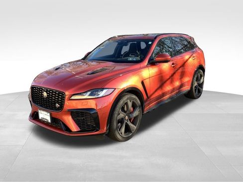 Certified 2022 Jaguar F-PACE SVR image 1