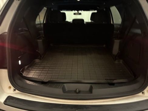 Used 2019 Ford Explorer XLT w/ Equipment Group 201A AWD/4WD image 10