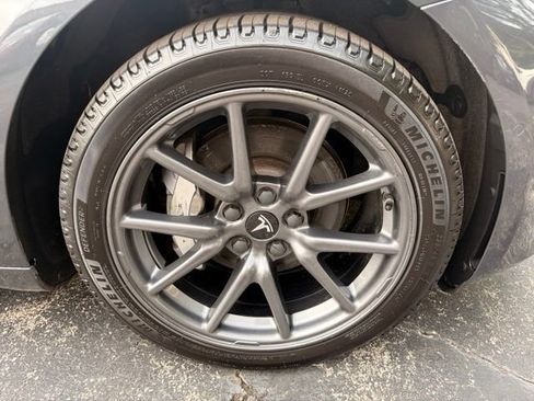 Used 2019 Tesla Model 3 Long Range AWD/4WD image 28