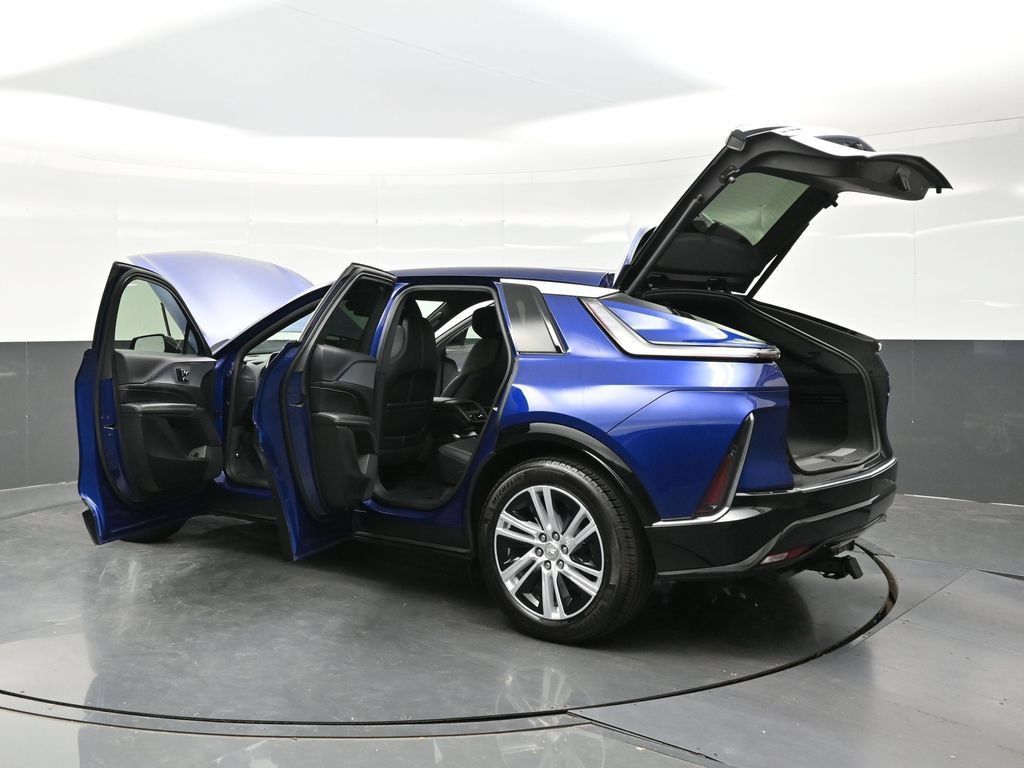 Certified 2024 Cadillac Lyriq Tech AWD/4WD image 38