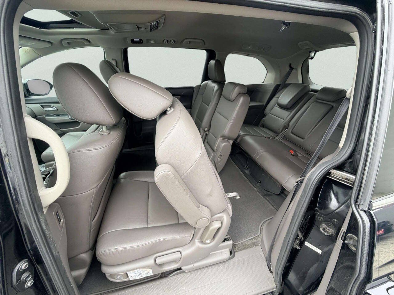 Used 2016 Honda Odyssey Touring image 22
