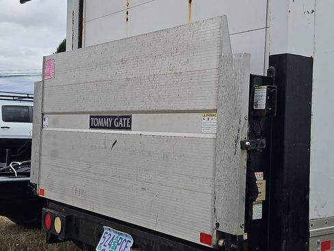 Used 2016 Chevrolet Express 3500 RWD image 31