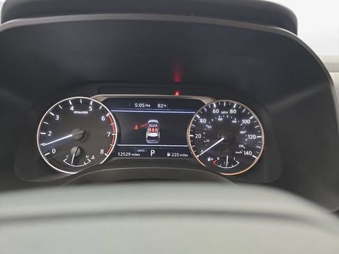 Used 2025 Nissan Rogue SV AWD/4WD image 19
