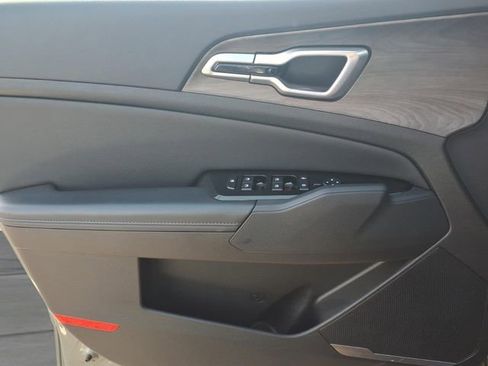 Used 2024 Kia Sportage X-Line w/ X-Line Premium Package image 17