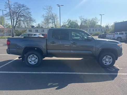 Used 2023 Toyota Tacoma SR AWD/4WD image 5