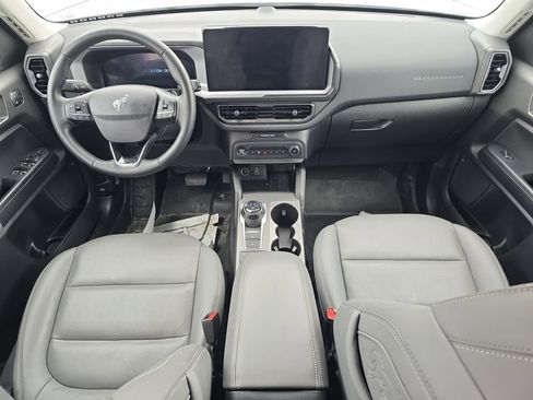 Used 2025 Ford Bronco Sport Badlands image 11