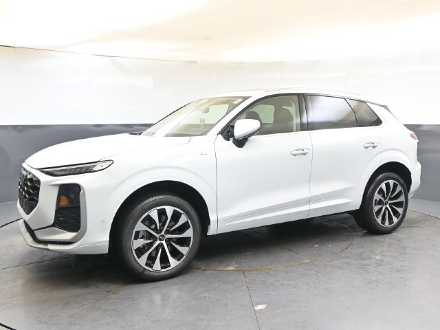 Used 2026 Audi Q3 quattro 2.0T AWD/4WD image 2