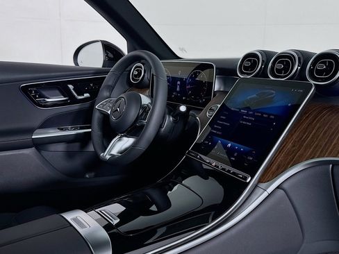 New 2026 Mercedes-Benz GLC 300 4MATIC image 15