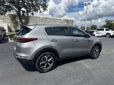 Used 2022 Kia Sportage LX image 5
