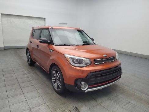 Used 2018 Kia Soul ! w/ Tech Package FWD image 13
