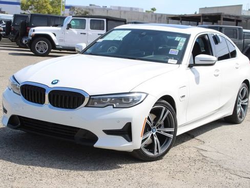 Used 2022 BMW 330e w/ Convenience Package RWD image 10