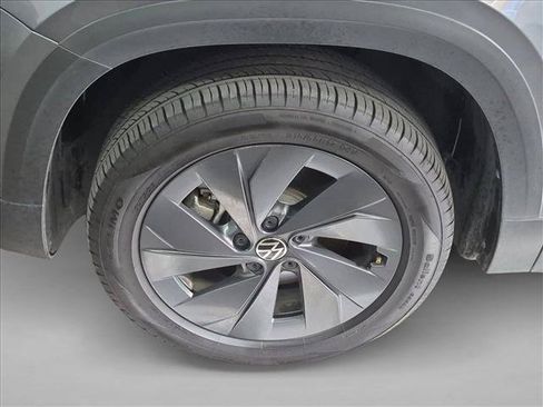 Used 2025 Volkswagen Taos S FWD image 29