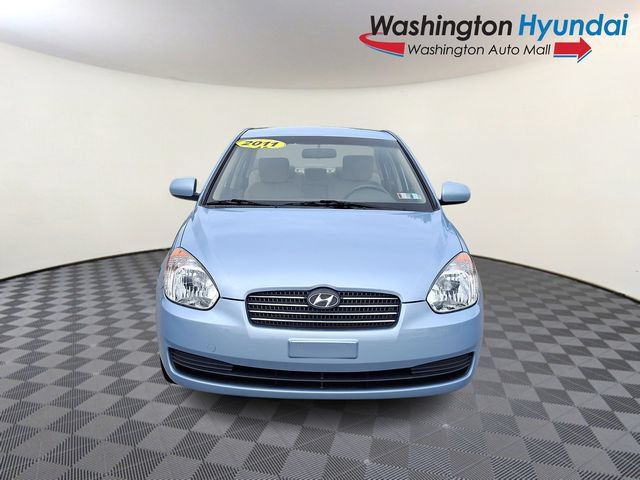 Used 2011 Hyundai Accent GLS FWD image 2